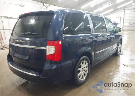 2016 Chrysler Town & Country Touring from USA, damaged, VIN 2C4RC1BG1GR205311